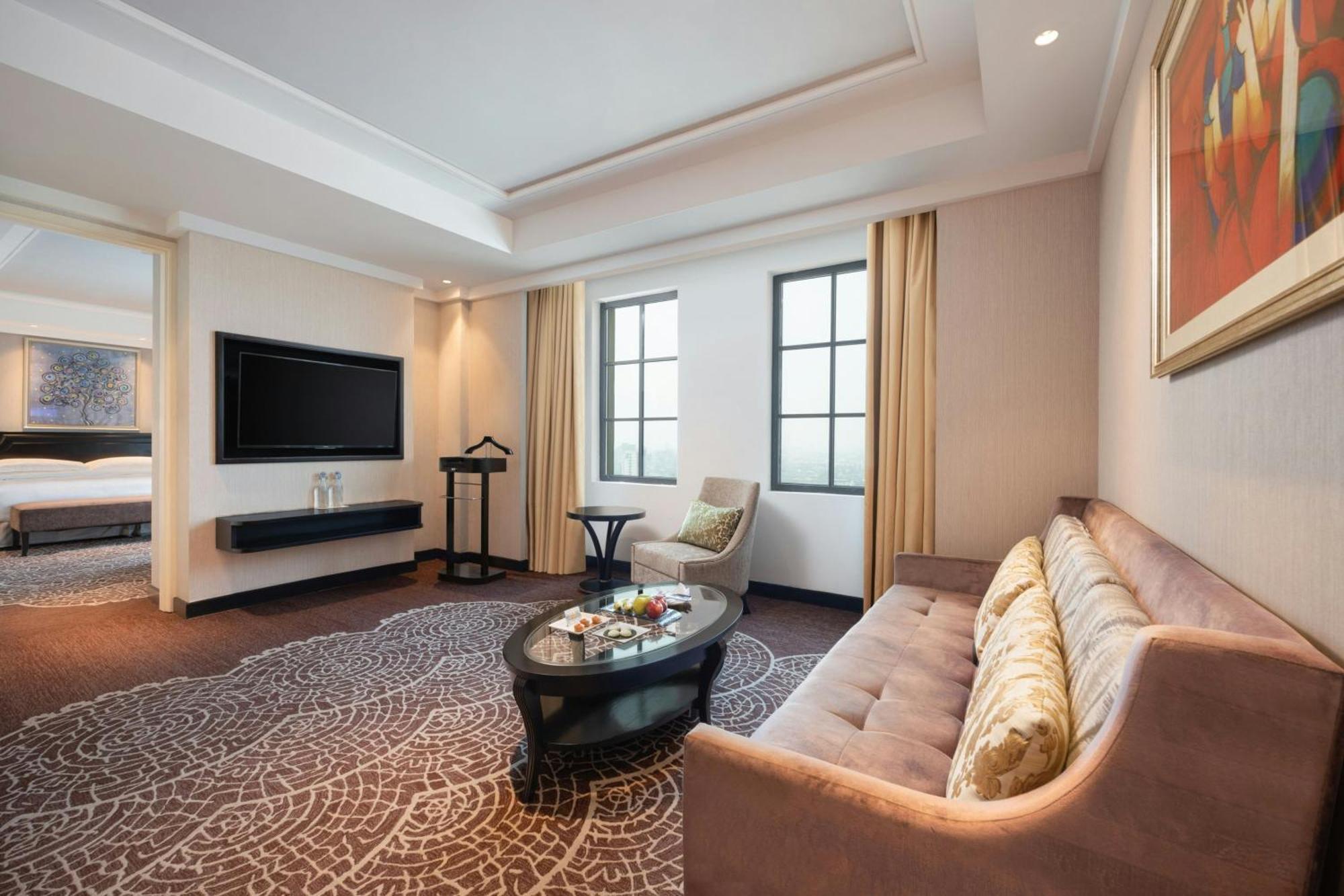 1 Bedroom Suite 1 King